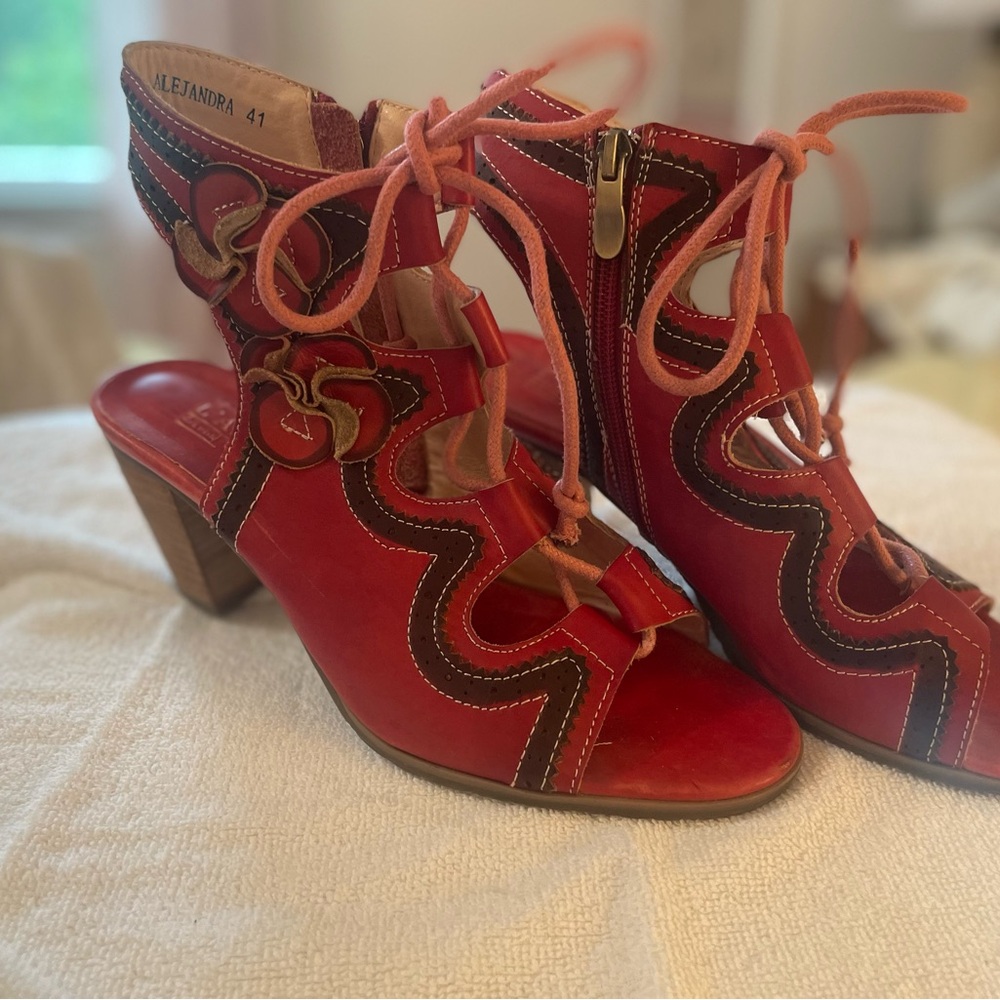 L’Artiste Red Leather Lace-Up Heels